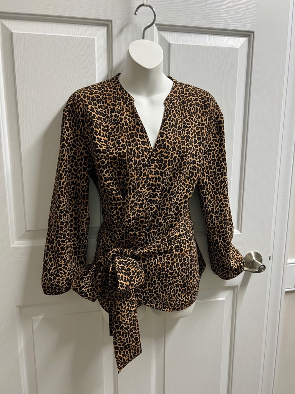 J. Crew blouse women’s Leopard Print Wrap Blouse Brown Black size small S 4186
